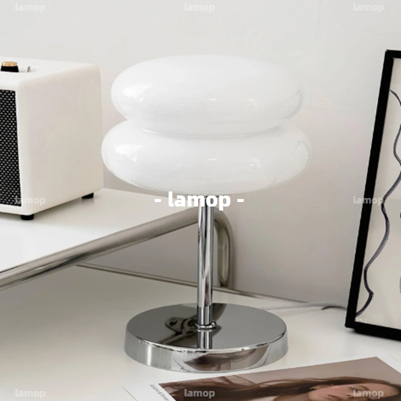 Lighting Decor For Living Room - مصباح طاولة باوهاوس كريم-جلوب بتصميم منتصف